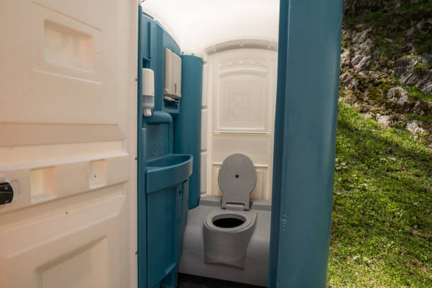Best Construction site porta potty rental  in Neah Bay, WA